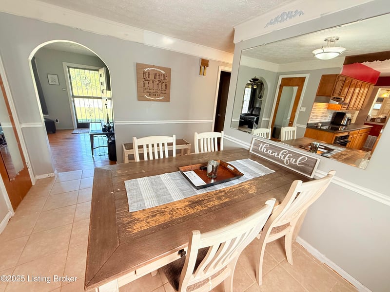 6863 E Hwy 44, Mt Washington, KY 40047