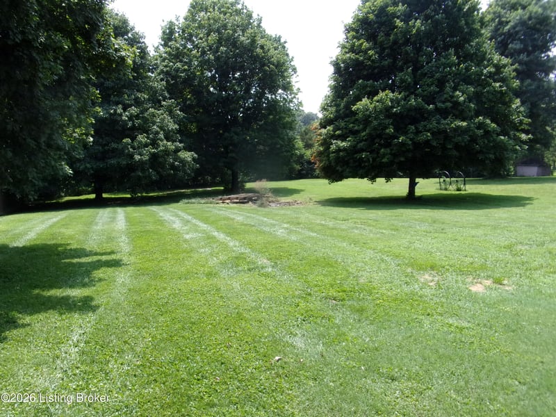 6897 Bloomfield Rd, Bardstown, KY 40004