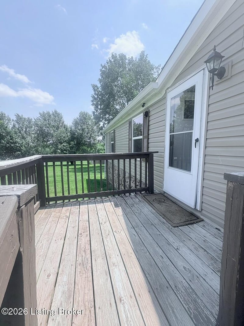 690 Sunset Dr, Vine Grove, KY 40175