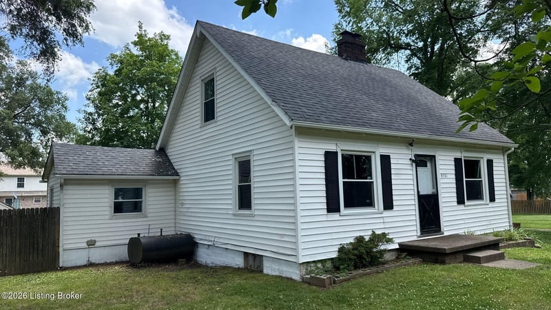 6901 Waller Ln, Louisville, KY 40258
