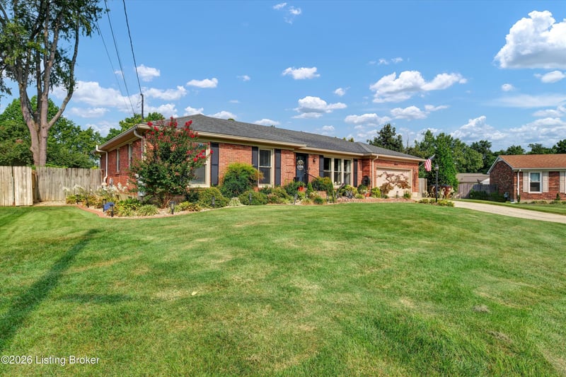 6904 Bellcrest Ct, Louisville, KY 40291