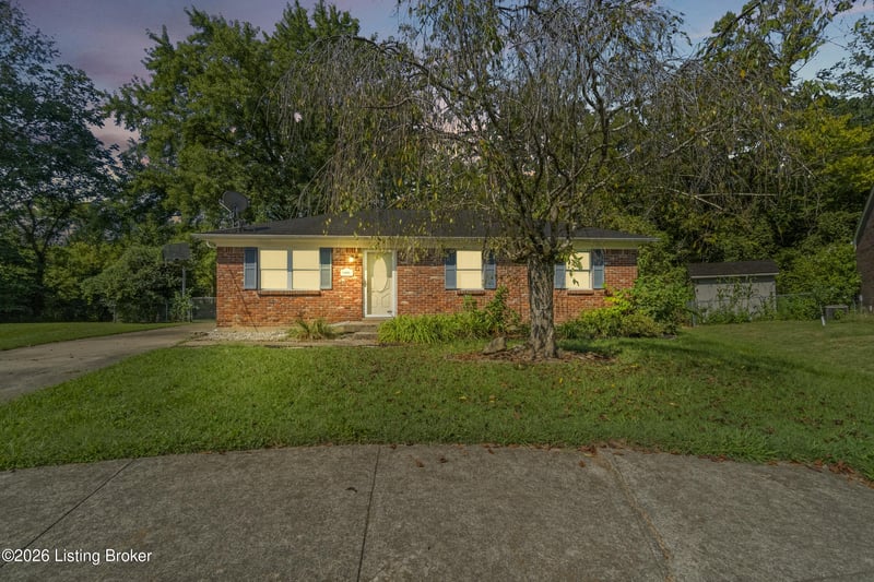 6905 Boxwood Ct, Pewee Valley, KY 40056