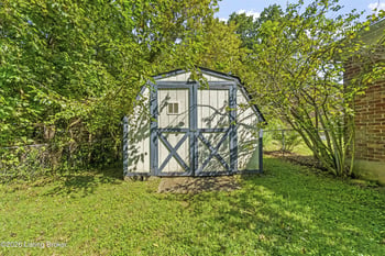 6905 Boxwood Ct, Pewee Valley, KY 40056