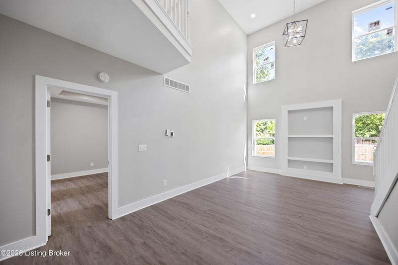 6905 James Madison Way, Louisville, KY 40272