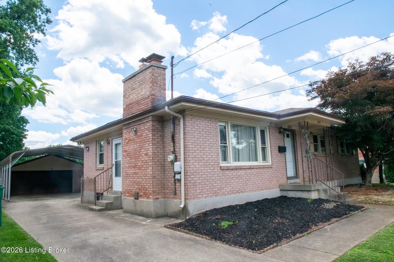 6906 Shareith Dr, Louisville, KY 40228