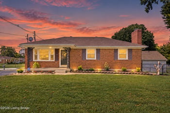 6908 Ledgerock Rd, Louisville, KY 40219