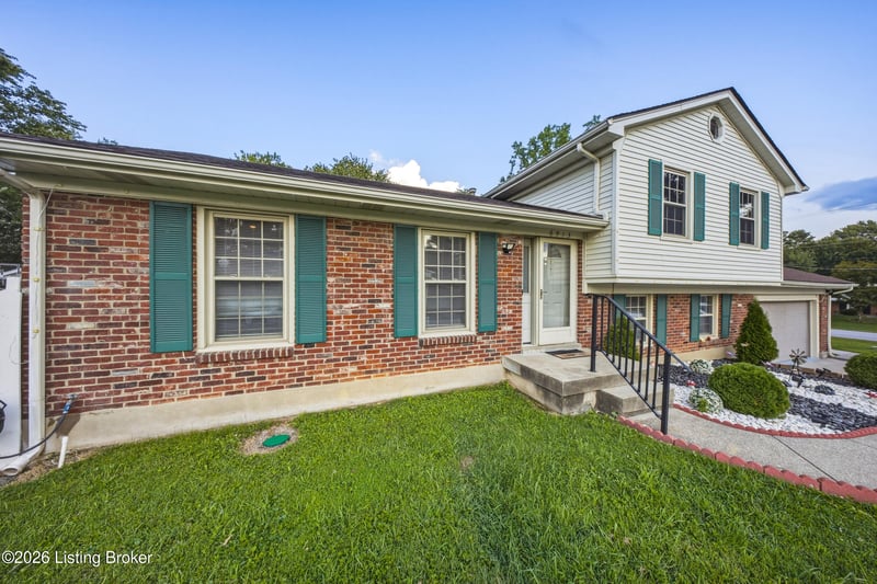6913 Bellcrest Ct, Louisville, KY 40291