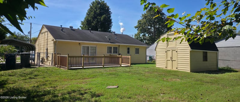 6913 Watson Ln, Louisville, KY 40272
