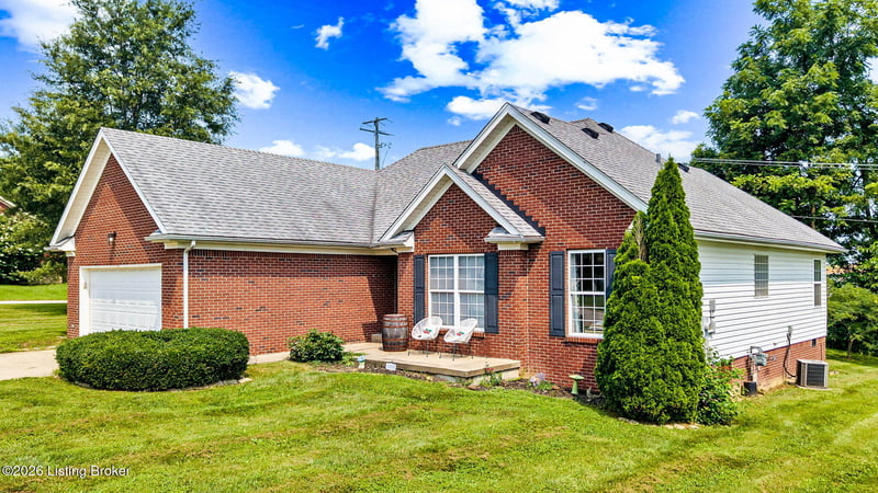 7 Lone Oak Dr, Eminence, KY 40019