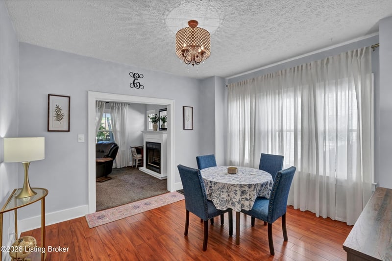 7 Maple Ct, Louisville, KY 40214