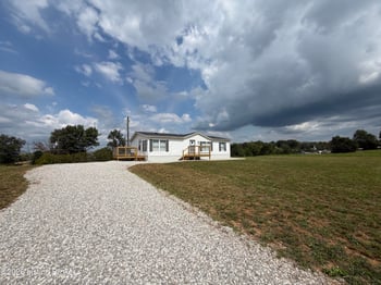 70 Youngstown St, Hardyville, KY 42746
