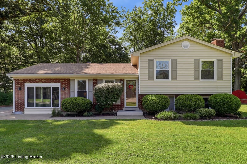 7000 Cochise Ct, Louisville, KY 40258
