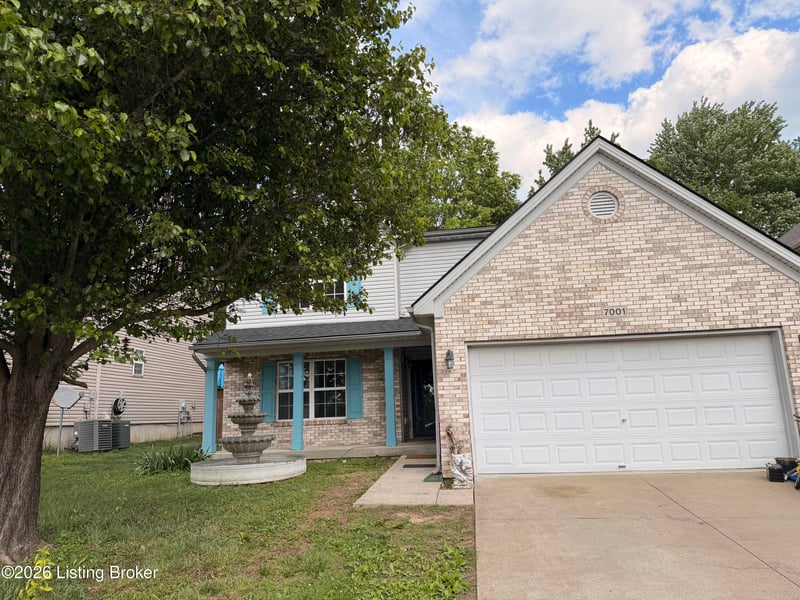 7001 Woodhaven Place Dr, Louisville, KY 40228