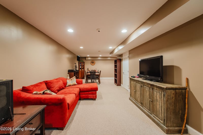 7002 Village Gate Tc, Louisville, KY 40291