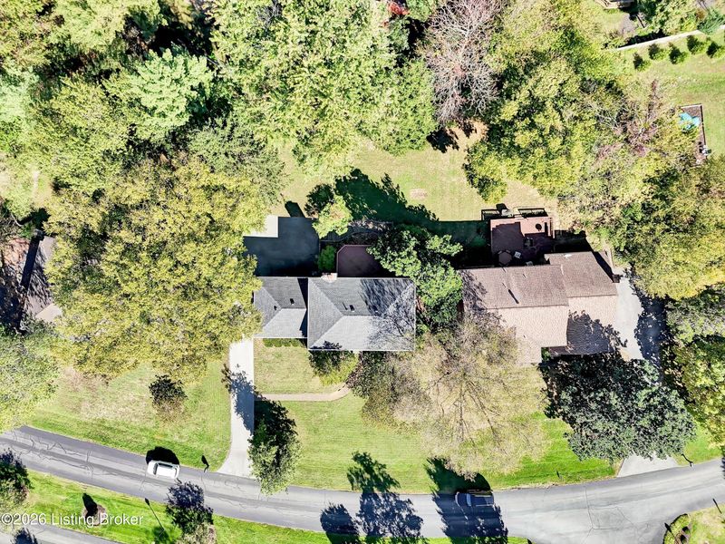 7005 Green Spring Dr, Louisville, KY 40241