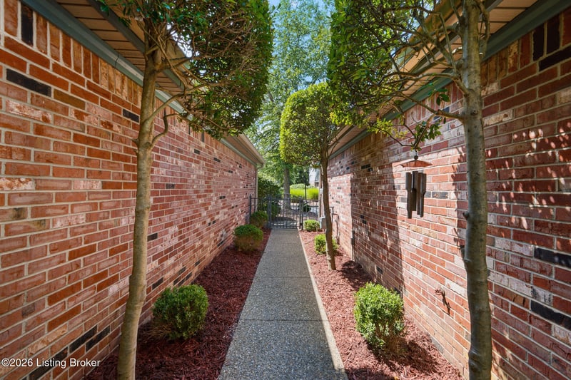7007 Ridge Run Cir, Prospect, KY 40059