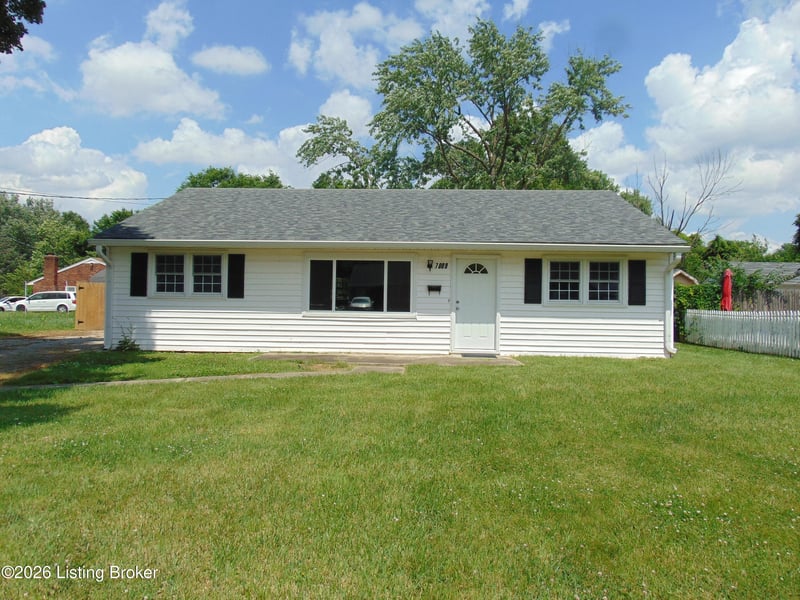 7009 Rainbow Dr, Louisville, KY 40272