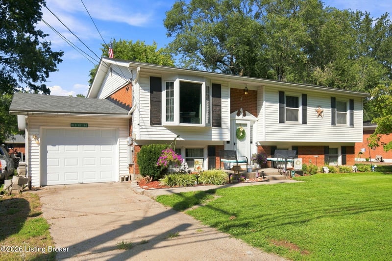 7013 Ashby Ln, Louisville, KY 40272