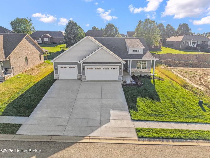 7014 Dylan Cir, Georgetown, IN 47122