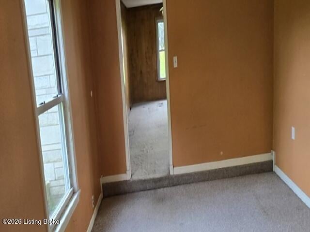 7015 Clinton Rd, Paducah, KY 42001