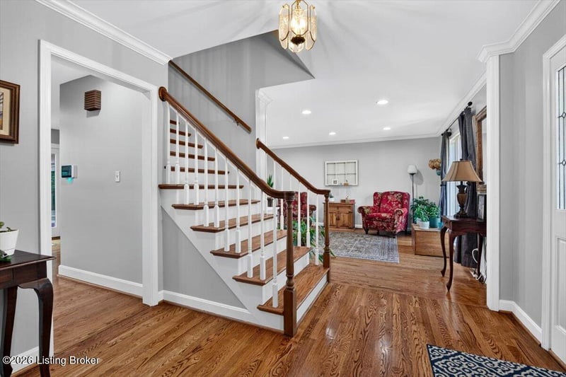 7019 Hadley Ct, Louisville, KY 40241