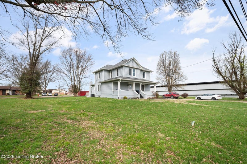 702 11th St, Carrollton, KY 41008
