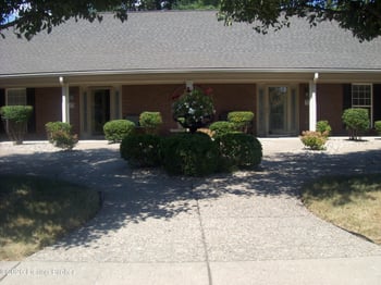 7021 Adeno Way, Louisville, KY 40291