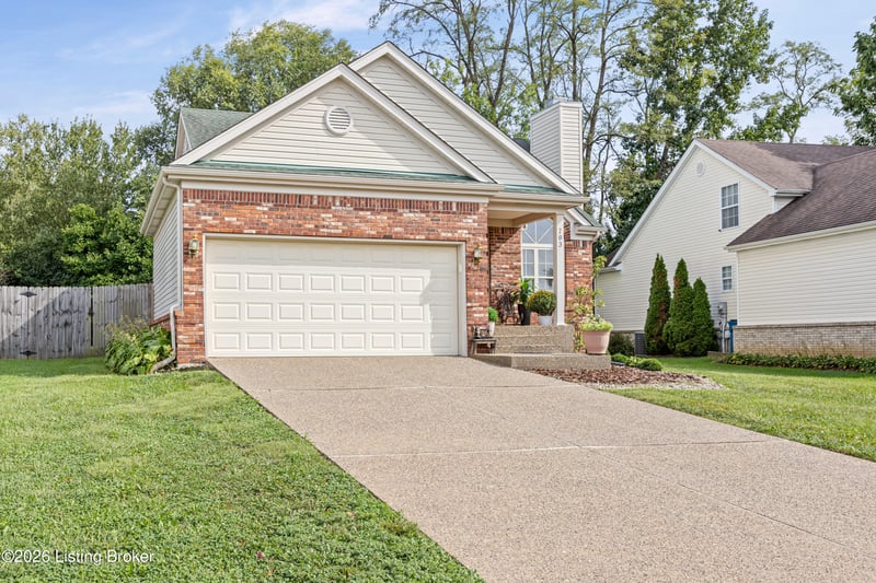 703 Eastgate Village Pl, Louisville, KY 40223