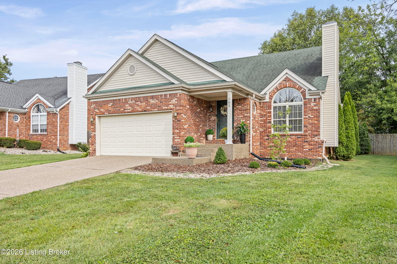 703 Eastgate Village Pl, Louisville, KY 40223