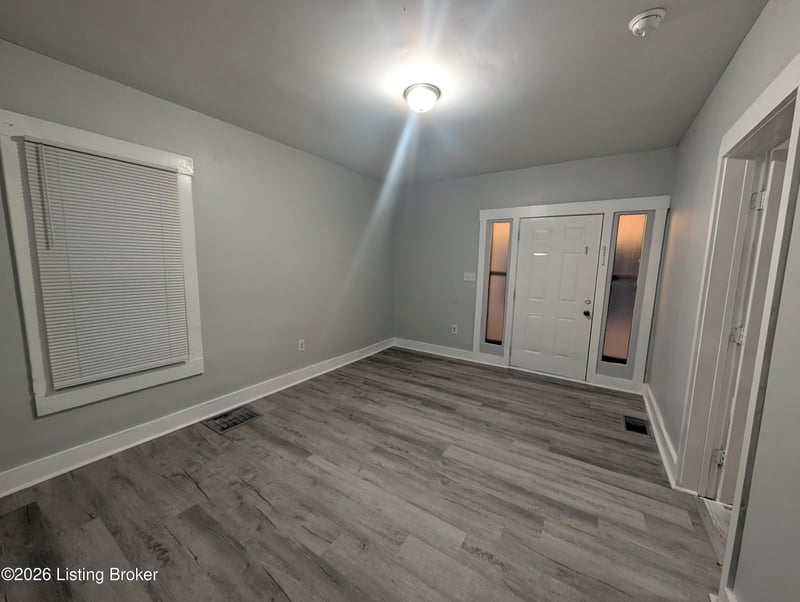 705 Iowa Ave, Louisville, KY 40208