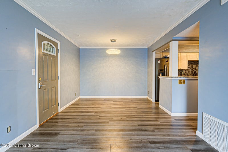 7074 Wildwood Cir #APT 162, Louisville, KY 40291