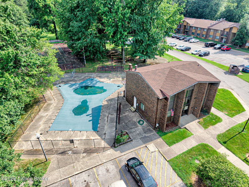 7074 Wildwood Cir #APT 162, Louisville, KY 40291