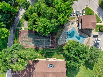 7074 Wildwood Cir #APT 162, Louisville, KY 40291