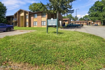 7090 Wildwood Cir #37, Louisville, KY 40291