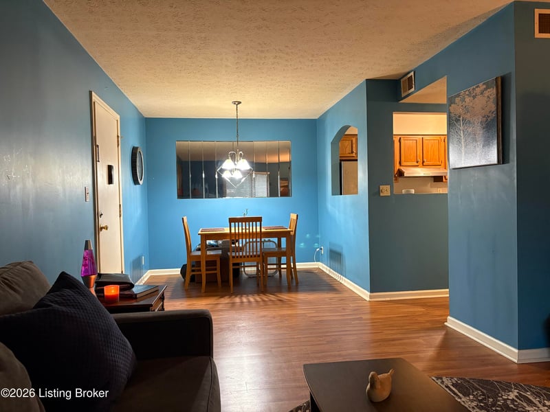 7094 Wildwood Cir #3, Louisville, KY 40291