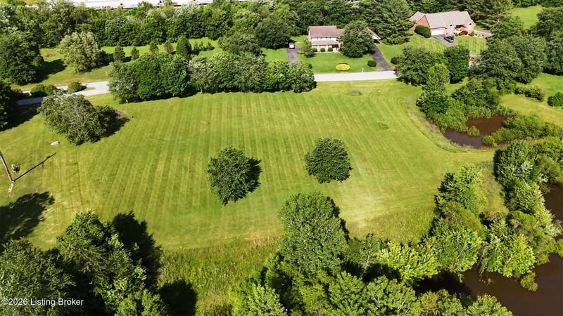 710 Hackberry Rd #A&B, Cecilia, KY 42724