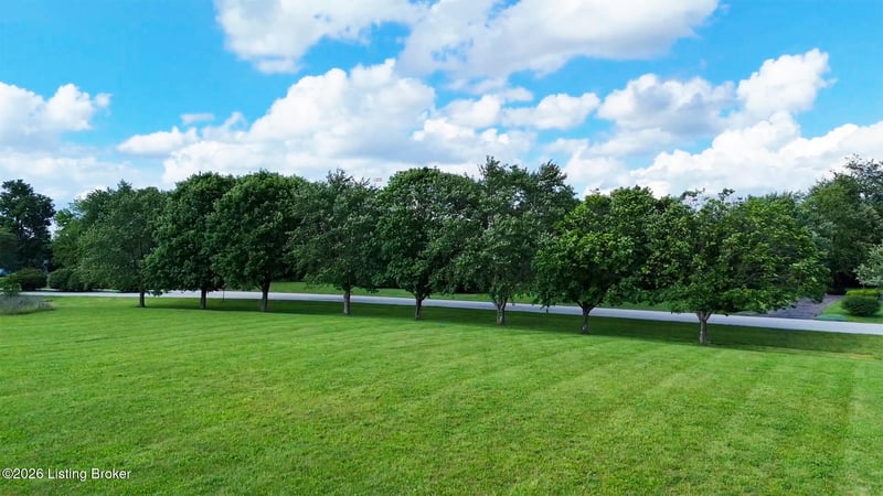 710 Hackberry Rd #A&B, Cecilia, KY 42724