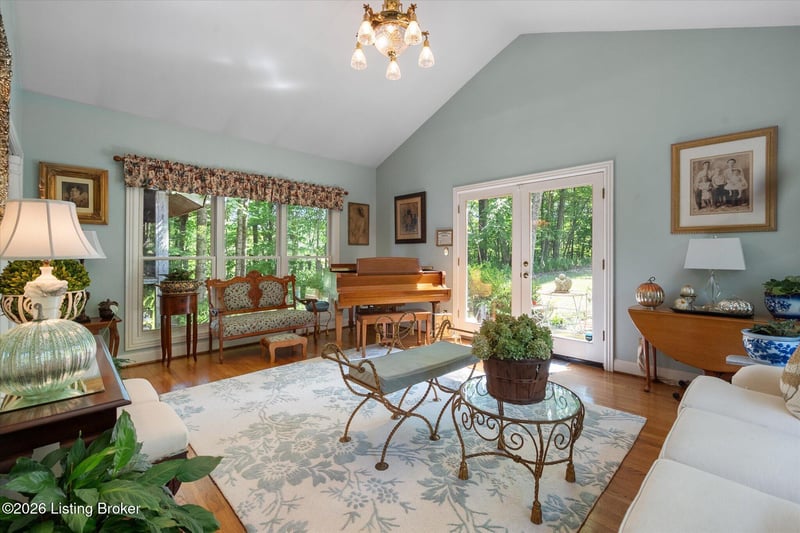 7101 Hickory Valley Rd, Jeffersontown, KY 40299