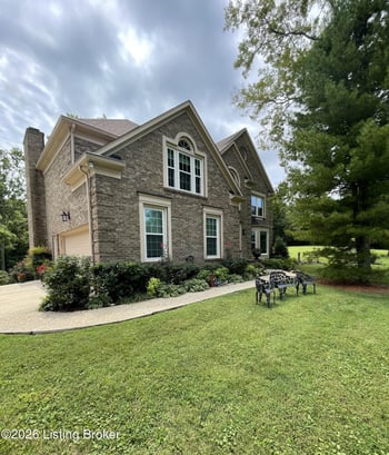 7102 Old Heady Rd, Louisville, KY 40299