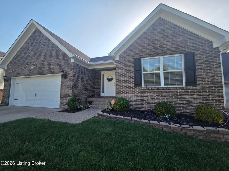 7106 Astin Ct, Louisville, KY 40219