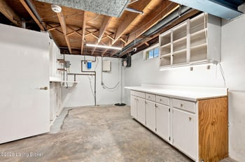 7106 Peppermill Ln, Louisville, KY 40228