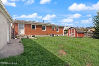 7106 Sunny Vale Way, Louisville, KY 40272