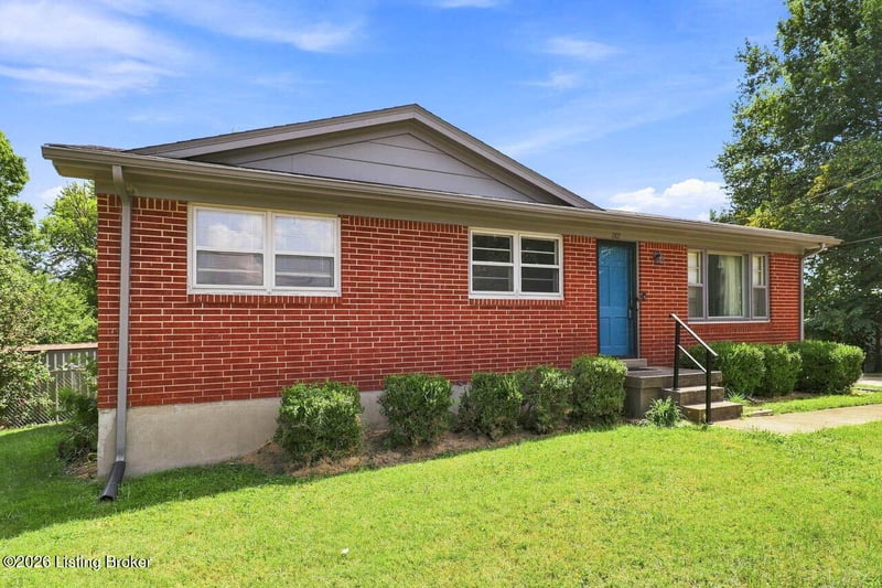 7107 Bowie Ct, Louisville, KY 40219