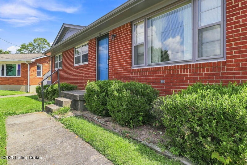 7107 Bowie Ct, Louisville, KY 40219