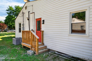 711 Shaffer Rd, Louisville, KY 40118