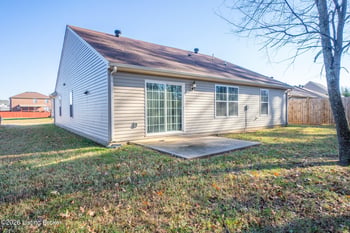 7112 Blue Stream Ct, Louisville, KY 40258