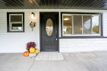 7112 Dunkirk Ln, Louisville, KY 40272