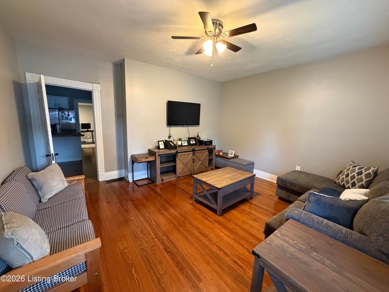 712 Camden Ave, Louisville, KY 40215
