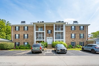 712 Donard Park Ave, Louisville, KY 40218