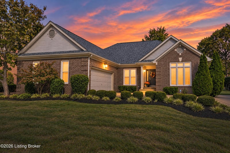 713 Foxgate Rd, Louisville, KY 40223